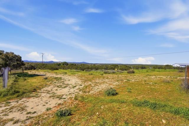 909 Tierra De Luna, Boulevard, CA 91905