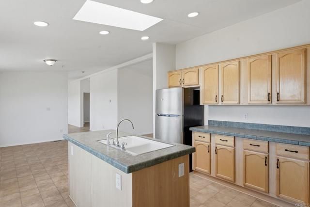 909 Tierra De Luna, Boulevard, CA 91905