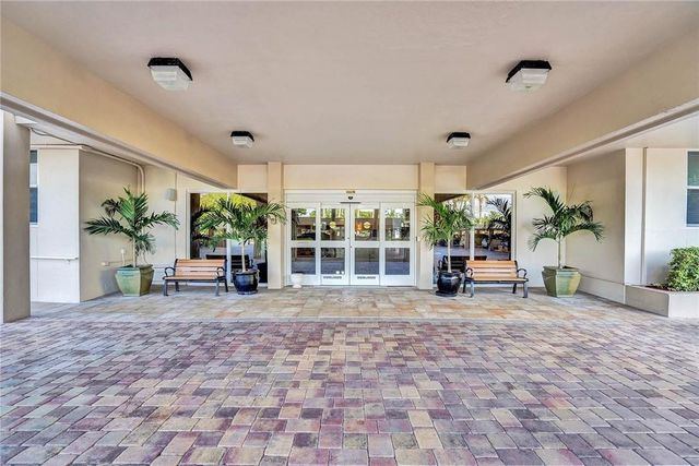 5200 N Ocean Blvd Apt 506, Lauderdale By The Sea, FL 33308