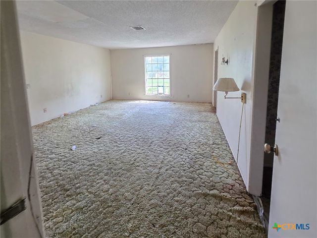 403 Schell Road, Victoria, TX 77904