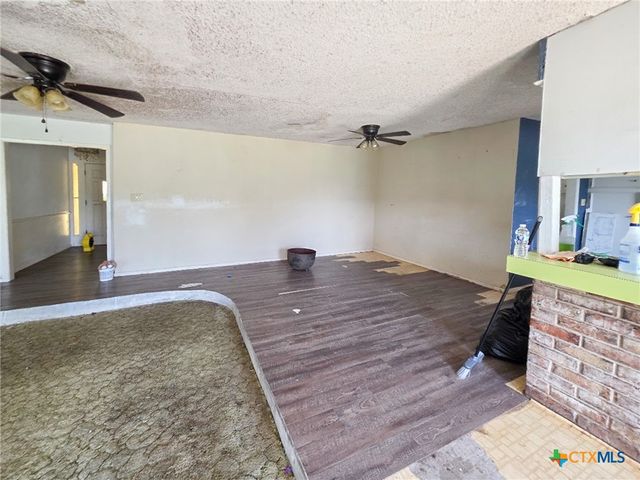 403 Schell Road, Victoria, TX 77904