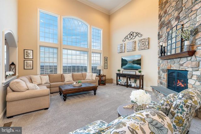 5829 RIDGEVIEW DR, Doylestown, PA 18902