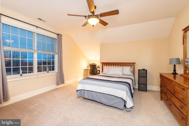 5829 RIDGEVIEW DR, Doylestown, PA 18902