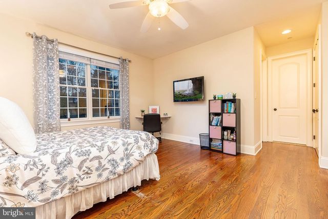 5829 RIDGEVIEW DR, Doylestown, PA 18902