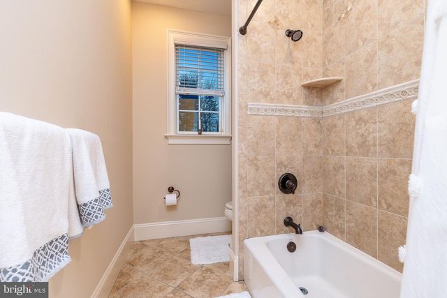 5829 RIDGEVIEW DR, Doylestown, PA 18902