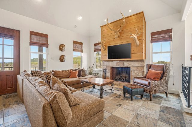 1010 Chapel Ridge Road, Graford, TX 76449