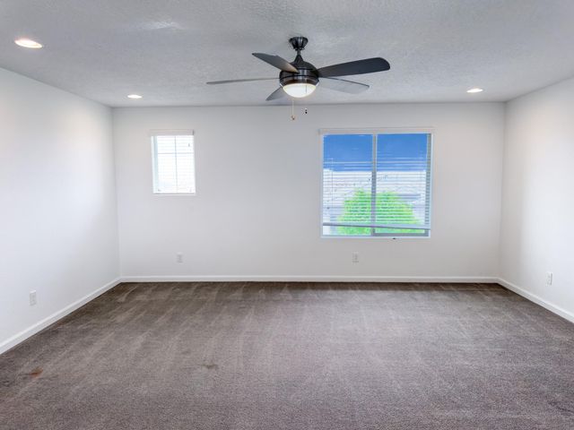 2826 Kings Canyon Loop NE, Rio Rancho, NM 87144