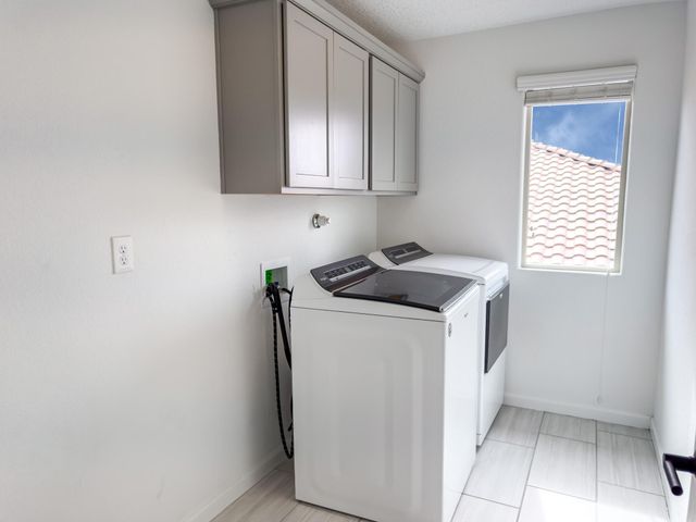 2826 Kings Canyon Loop NE, Rio Rancho, NM 87144