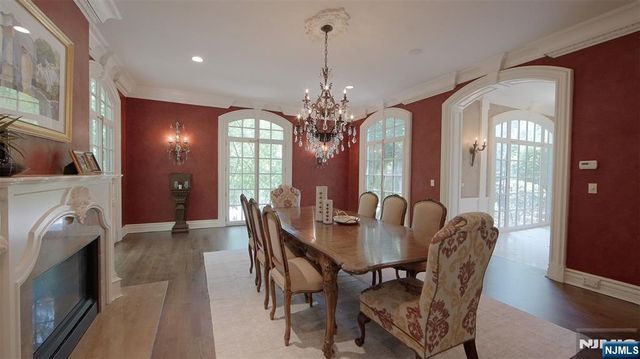 505 Timberline Drive, Franklin Lakes, NJ 07417