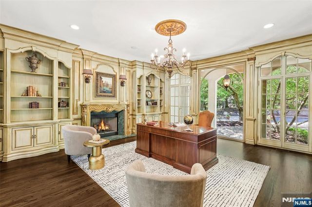 505 Timberline Drive, Franklin Lakes, NJ 07417