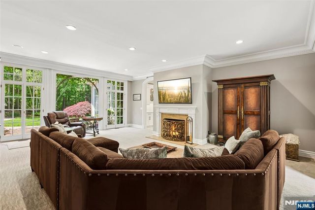 505 Timberline Drive, Franklin Lakes, NJ 07417