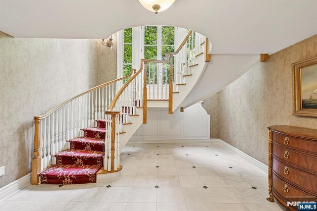 505 Timberline Drive, Franklin Lakes, NJ 07417