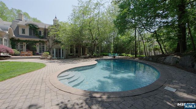505 Timberline Drive, Franklin Lakes, NJ 07417