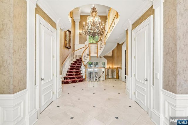 505 Timberline Drive, Franklin Lakes, NJ 07417