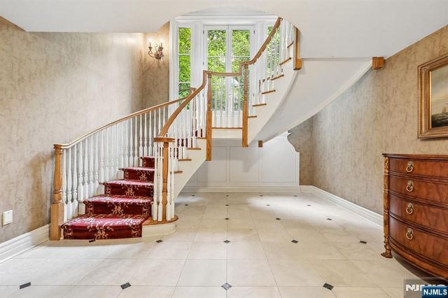 505 Timberline Drive, Franklin Lakes, NJ 07417
