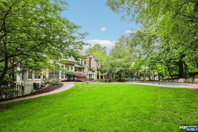 505 Timberline Drive, Franklin Lakes, NJ 07417