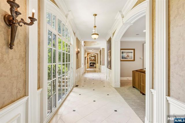 505 Timberline Drive, Franklin Lakes, NJ 07417