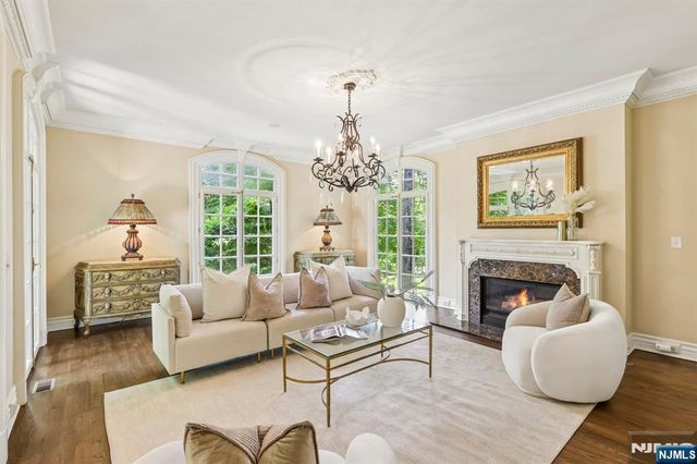 505 Timberline Drive, Franklin Lakes, NJ 07417