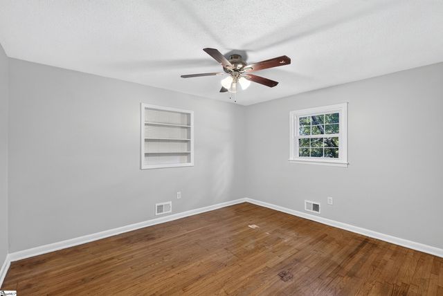 151 Woodhaven Drive, Spartanburg, SC 29307