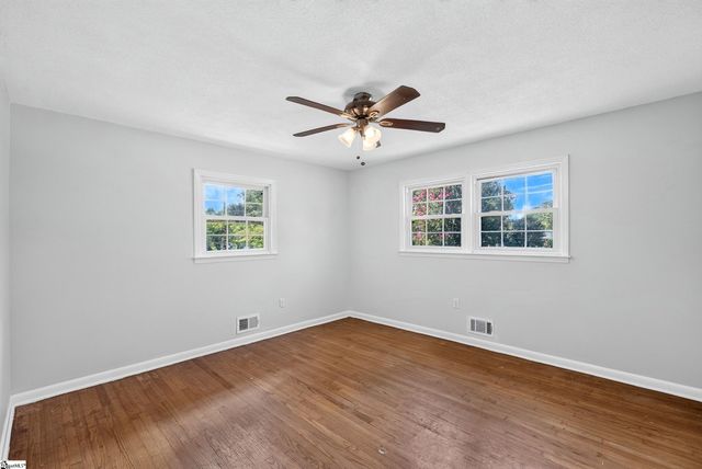 151 Woodhaven Drive, Spartanburg, SC 29307