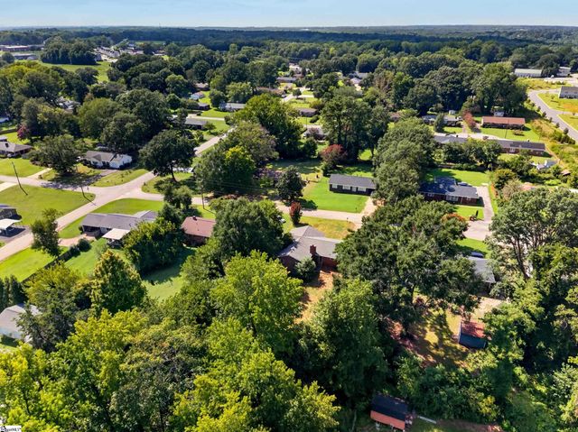 151 Woodhaven Drive, Spartanburg, SC 29307