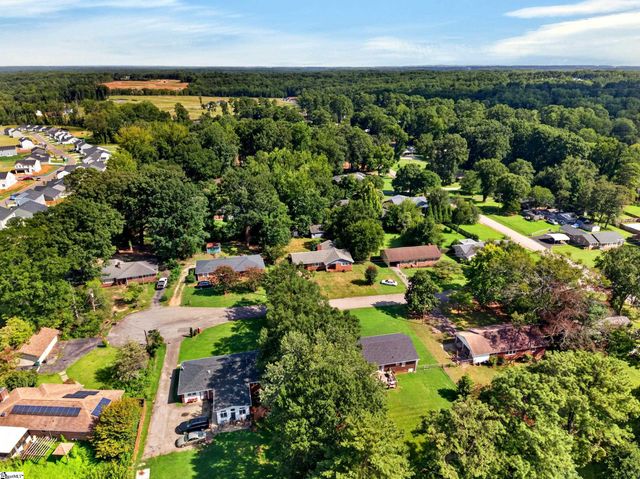 151 Woodhaven Drive, Spartanburg, SC 29307