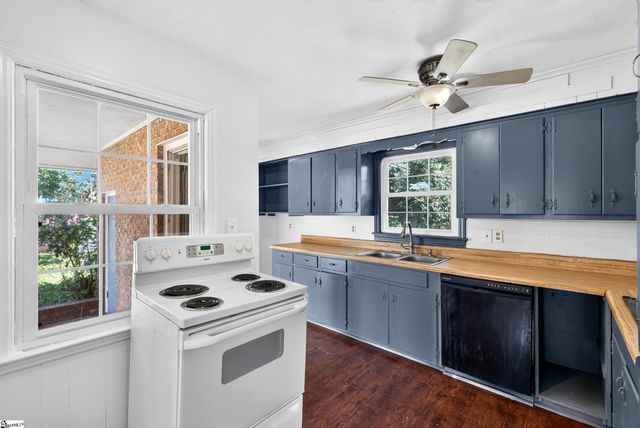 151 Woodhaven Drive, Spartanburg, SC 29307