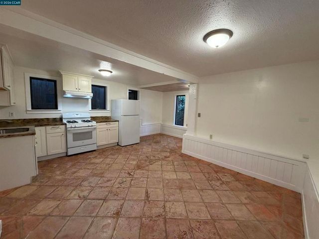 556 Liberty St, El Cerrito, CA 94530