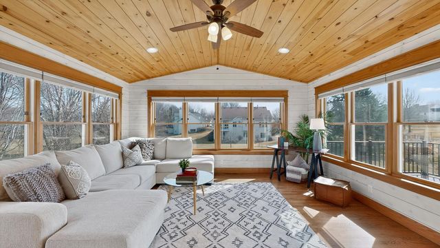 4230 Arboretum Drive NW, Rochester, MN 55901