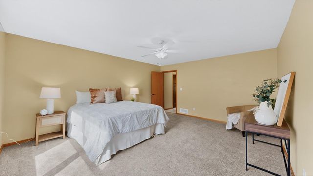 4230 Arboretum Drive NW, Rochester, MN 55901