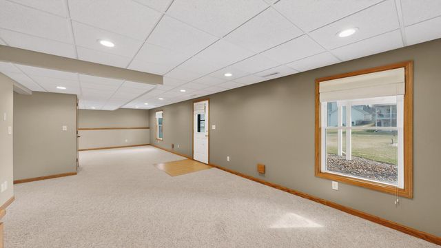 4230 Arboretum Drive NW, Rochester, MN 55901