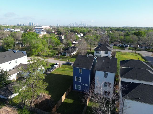 3732 Nathaniel Brown St, Houston, TX 77021