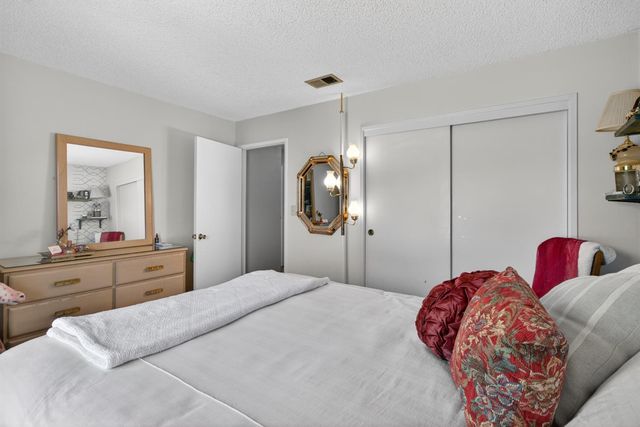 610 Loretto Dr, Roseville, CA 95661