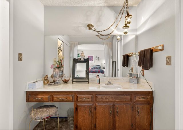 610 Loretto Dr, Roseville, CA 95661