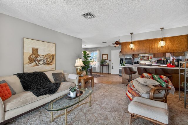 610 Loretto Dr, Roseville, CA 95661