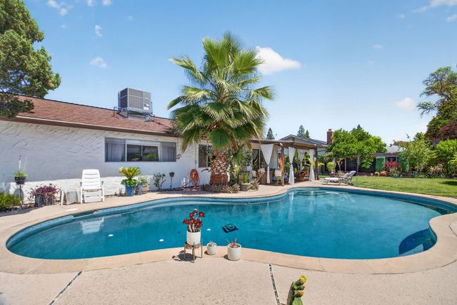 610 Loretto Dr, Roseville, CA 95661