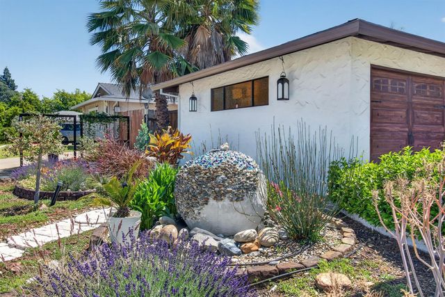610 Loretto Dr, Roseville, CA 95661