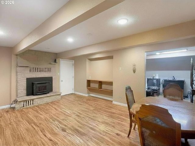 502 COAL CREEK Rd, Longview, WA 98632