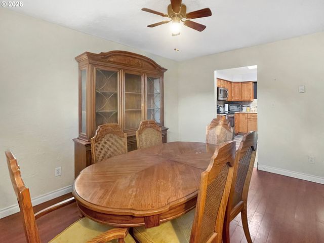 502 COAL CREEK Rd, Longview, WA 98632