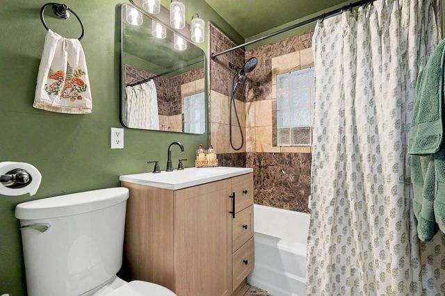1032 S Fabrique, Wichita, KS 67218