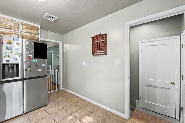 1032 S Fabrique, Wichita, KS 67218