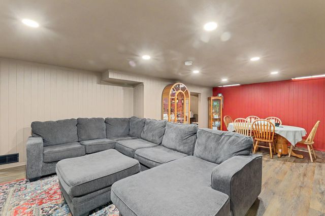 1032 S Fabrique, Wichita, KS 67218