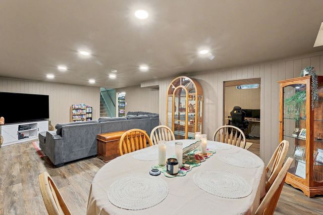 1032 S Fabrique, Wichita, KS 67218
