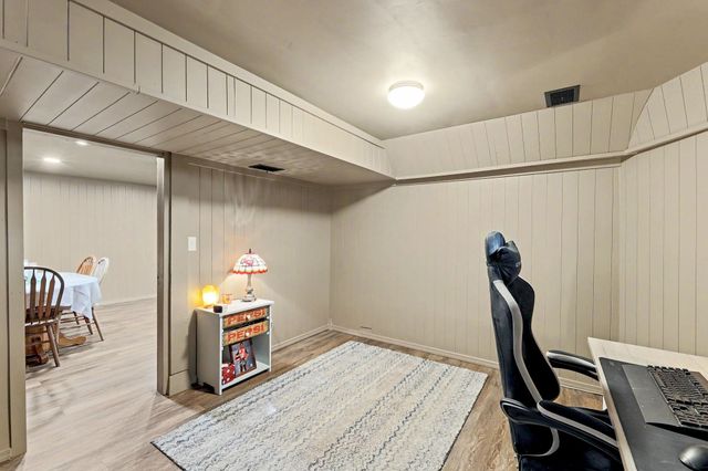 1032 S Fabrique, Wichita, KS 67218