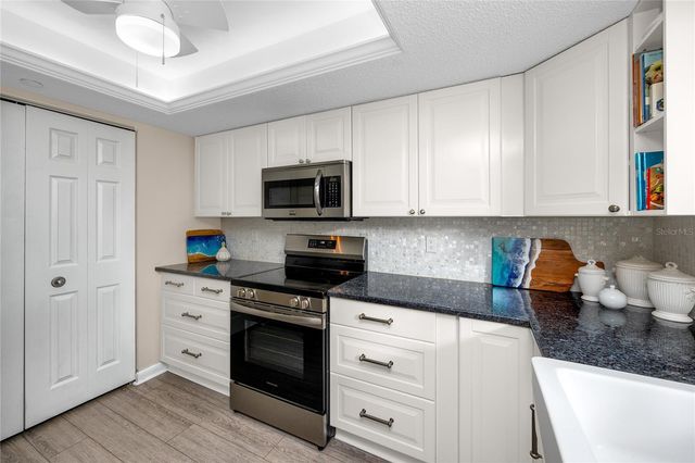 1300 GULF BOULEVARD 301, Indian Rocks Beach, FL 33785