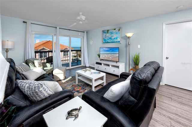 1300 GULF BOULEVARD 301, Indian Rocks Beach, FL 33785