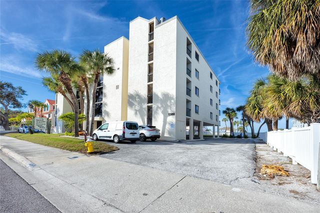 1300 GULF BOULEVARD 301, Indian Rocks Beach, FL 33785