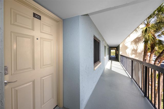 1300 GULF BOULEVARD 301, Indian Rocks Beach, FL 33785