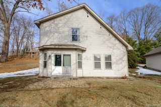 7373 Valley Drive, Hamburg Township, MI 48116