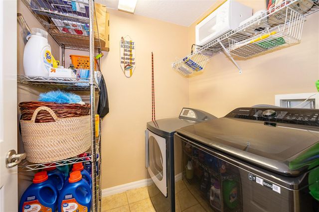 1439 BARN OWL LOOP, Sanford, FL 32773